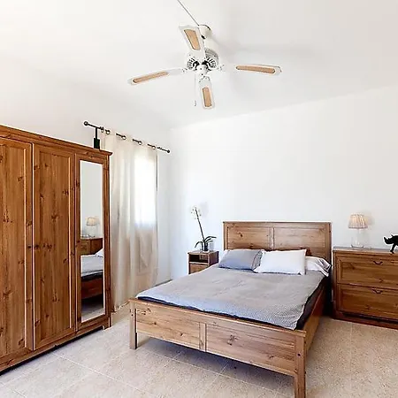 Playa Blanca Sleeps 6 Pool Air Con Wifi