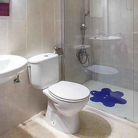 Playa Blanca Sleeps 6 Pool Air Con Wifi * Playa Blanca (Lanzarote)